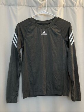 Adidas Women’s Gray Long Sleeve Athletic Tee